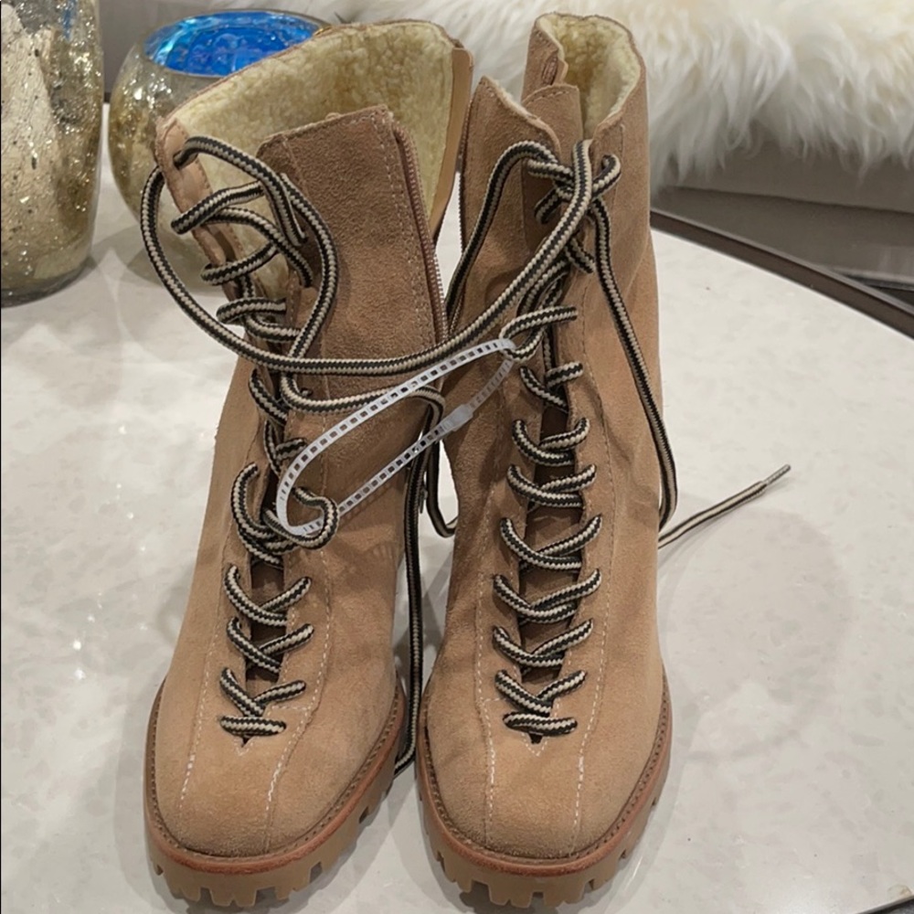 Schutz msrp $250